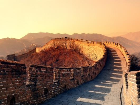 La Grande Muraille de Chine à l'aurore