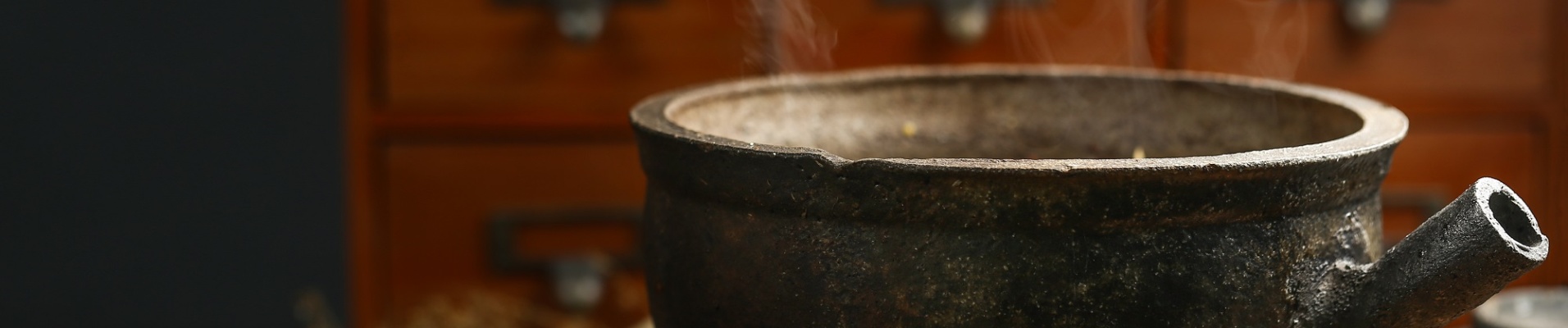 Cocotte destinée à la phytothérapie traditionnelle chinoise