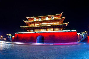 L'Archway de la ville de Jianshui en Chine