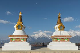 Stupas Deqin, Yunnan