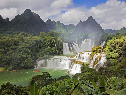 chine-detian-waterfall